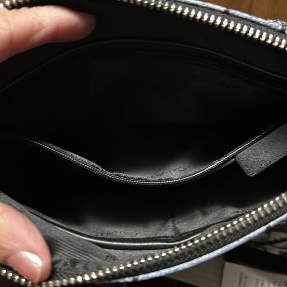 Calvin Klein cross body - Picture 7 of 14